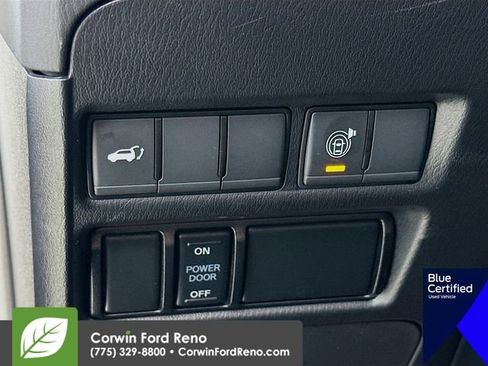 Used 2022 Nissan Armada SL w/ Captain's Chairs Package image 13