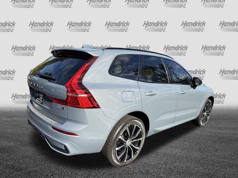 Used 2024 Volvo XC60 B5 Plus w/ Protection Package Premier AWD/4WD image 10