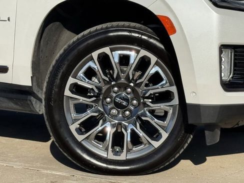 Used 2024 GMC Yukon Denali Ultimate image 38