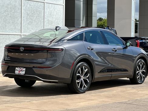 Used 2024 Toyota Crown Limited image 4