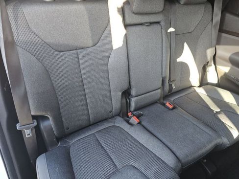 Used 2020 Hyundai Santa Fe SE image 26