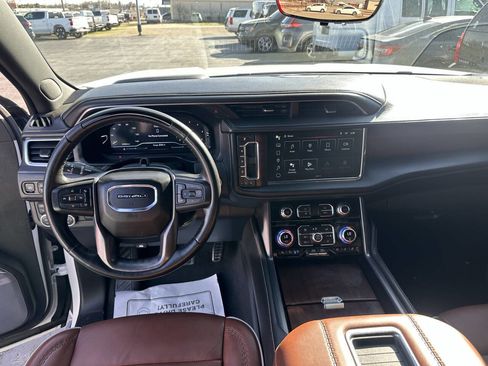 Used 2023 GMC Yukon XL Denali Ultimate image 32