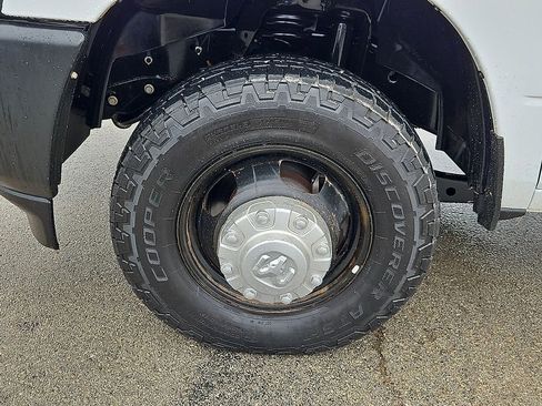 Used 2022 RAM 3500 Tradesman AWD/4WD image 13