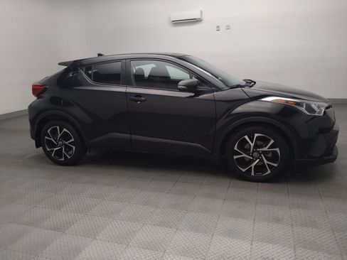 Used 2018 Toyota C-HR XLE image 11