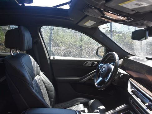 Used 2025 BMW X6 xDrive40i AWD/4WD image 21