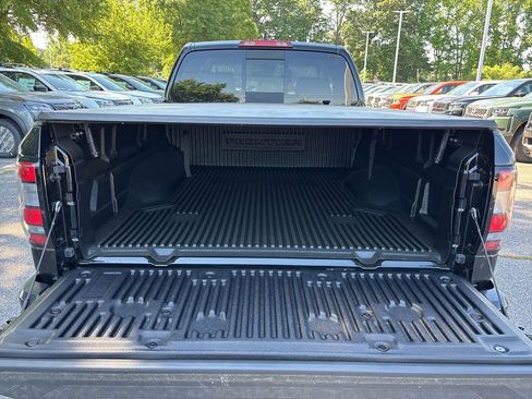 New 2026 Nissan Frontier S w/ Tow Package AWD/4WD image 15