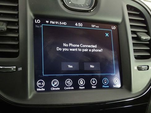 Used 2023 Chrysler 300 S image 37