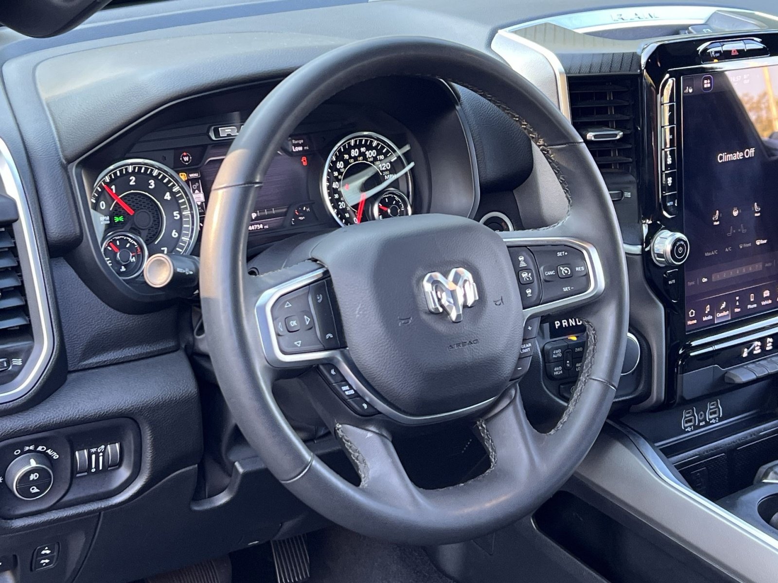 Used 2025 RAM 1500 Big Horn AWD/4WD image 21