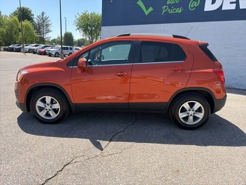 Used 2015 Chevrolet Trax LT w/ LT Plus Package FWD image 2
