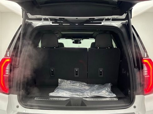 New 2026 GMC Yukon Denali w/ Sun & Power Step Package image 10