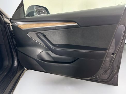 Used 2023 Tesla Model 3 Standard Range RWD image 30