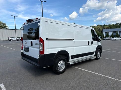 Used 2025 RAM ProMaster 2500 w/ U-Haul Equipment Group FWD image 5