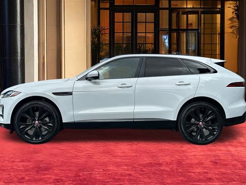 Used 2021 Jaguar F-PACE S image 3