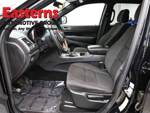 Used 2018 Jeep Grand Cherokee Laredo RWD image 13
