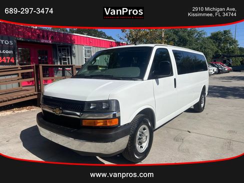 Used 2017 Chevrolet Express 3500 LT w/ LT Preferred Equipment Group image 1
