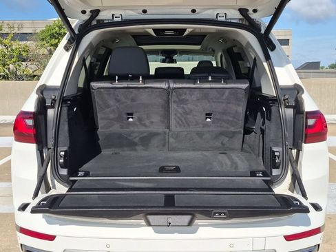 Used 2021 BMW X7 xDrive40i w/ Cold Weather Package AWD/4WD image 22