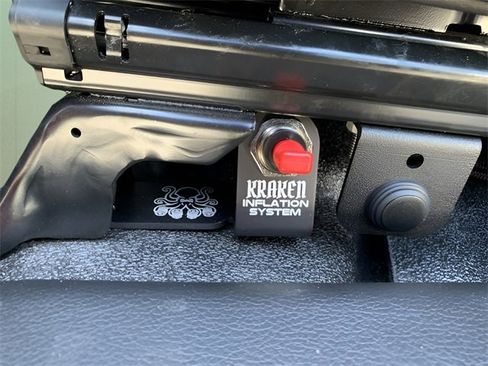 New 2024 Jeep Gladiator Rubicon w/ Technology Group image 27