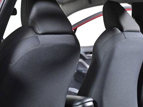 Used 2020 Toyota C-HR LE image 27