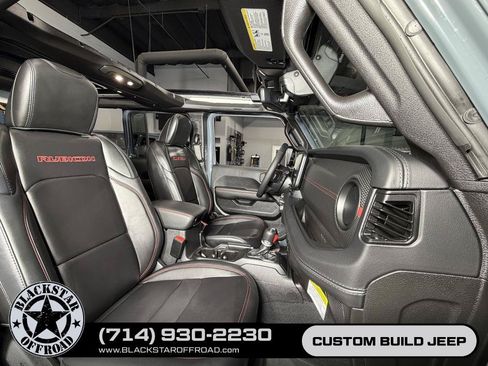 Used 2024 Jeep Wrangler Unlimited Rubicon w/ Capability Package AWD/4WD image 26