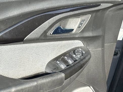 Used 2021 Chevrolet TrailBlazer LS FWD image 14