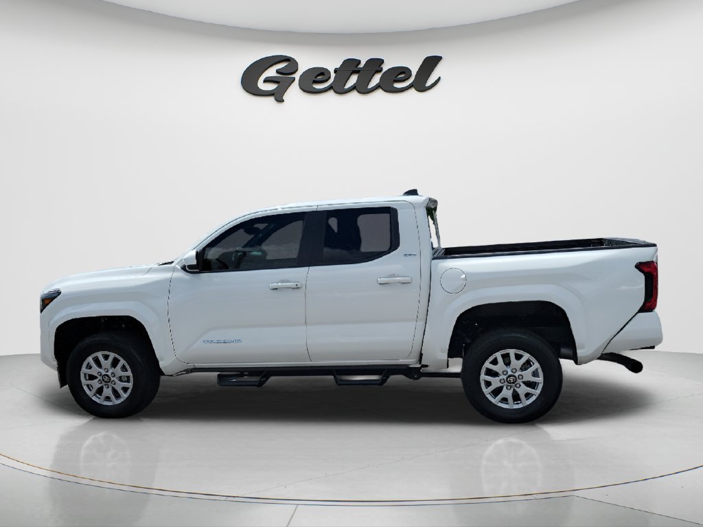 Used 2024 Toyota Tacoma SR5 RWD image 8