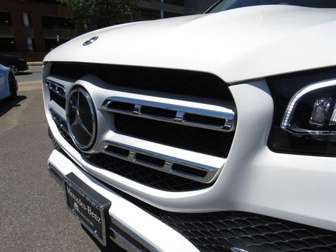 Certified 2021 Mercedes-Benz GLS 450 4MATIC image 27
