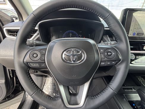 Used 2026 Toyota Corolla Cross LE w/ Moonroof Package FWD image 24