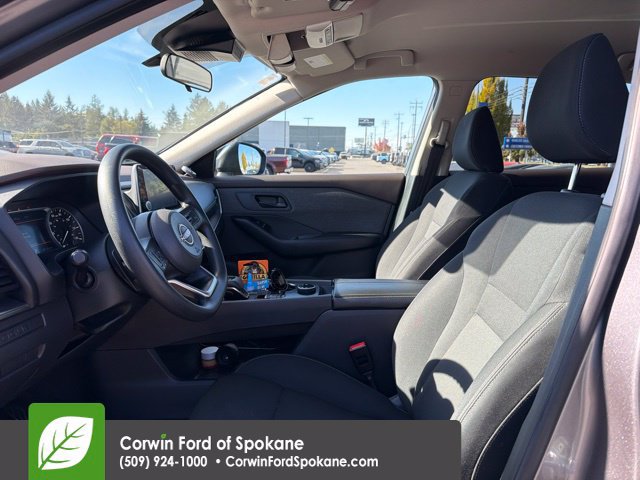 Used 2023 Nissan Rogue S AWD/4WD image 12