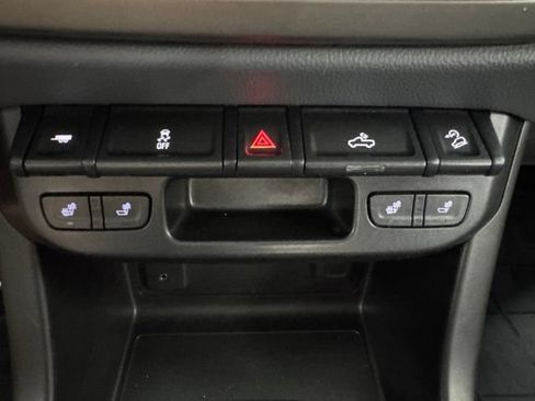 Used 2016 Chevrolet Colorado Z71 AWD/4WD image 42