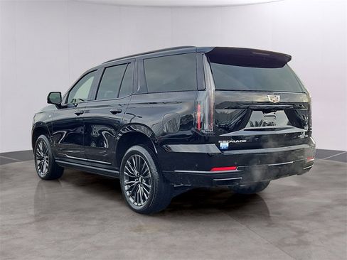 Used 2025 Cadillac Escalade Sport Platinum w/ LPO, Floor Liner Package image 6