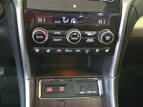 Used 2020 Subaru Ascent Touring w/ Popular Package #3 image 14