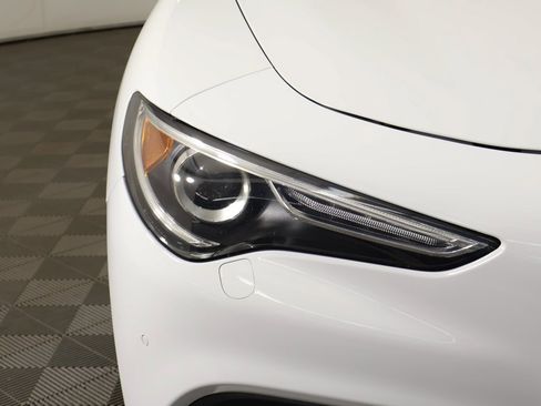 Used 2022 Alfa Romeo Stelvio Ti image 14