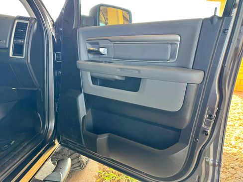 Used 2018 RAM 1500 Big Horn AWD/4WD image 26