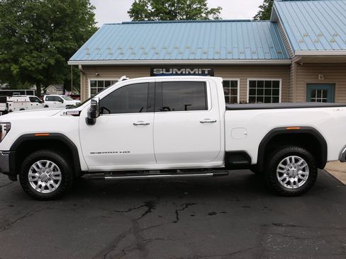 Used 2024 GMC Sierra 2500 SLT w/ SLT Convenience Package AWD/4WD image 2