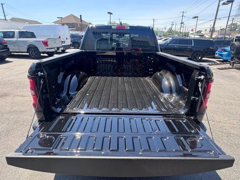 New 2026 RAM 1500 Laramie AWD/4WD image 7