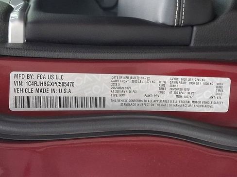 Used 2023 Jeep Grand Cherokee Limited w/ Black Appearance Package AWD/4WD image 27