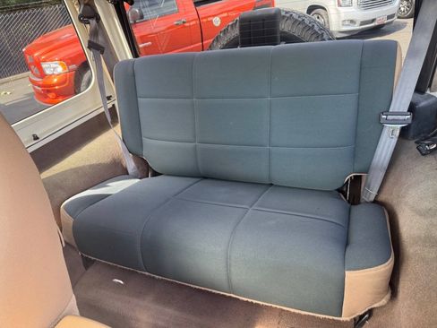 Used 1999 Jeep Wrangler Sahara AWD/4WD image 10