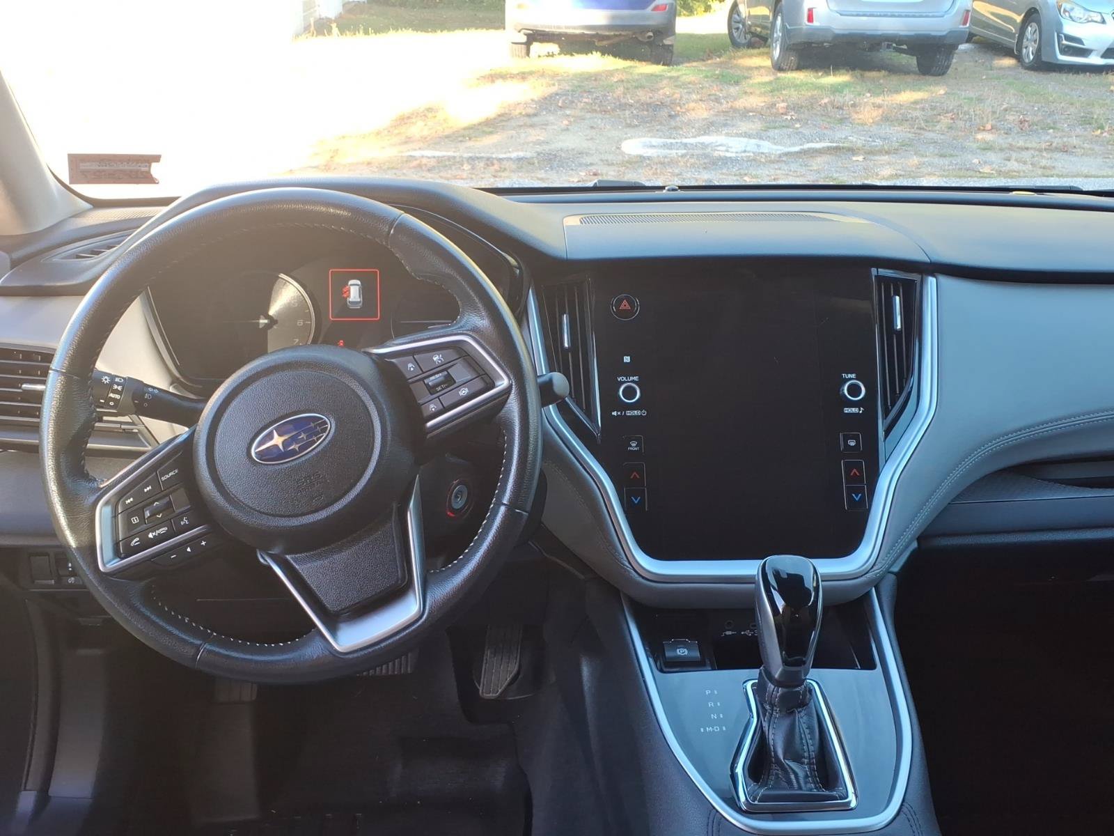 Used 2024 Subaru Outback Premium AWD/4WD image 9