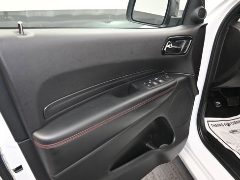 Used 2025 Dodge Durango GT image 16