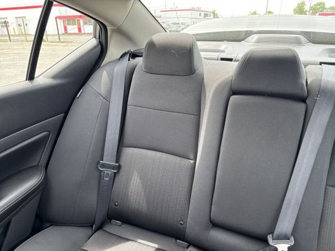 Used 2025 Nissan Altima 2.5 SV FWD image 35