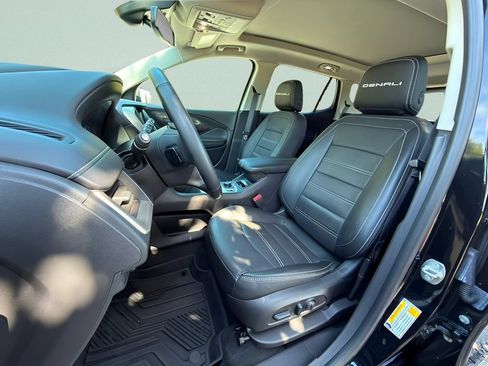 Used 2023 GMC Terrain Denali w/ Black Diamond Edition AWD/4WD image 10