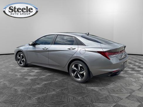 Certified 2023 Hyundai Elantra Limited FWD image 3