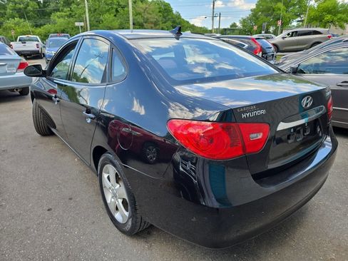 Used 2010 Hyundai Elantra SE FWD image 4