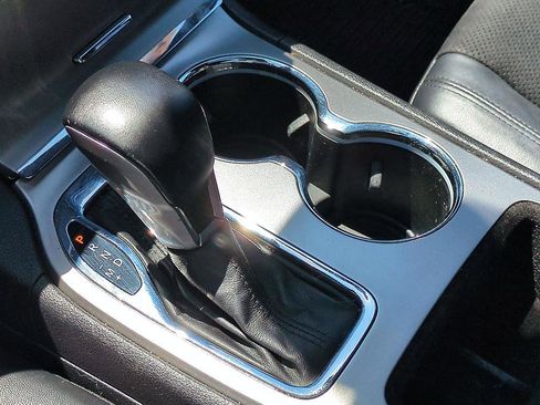 Used 2020 Jeep Grand Cherokee Altitude AWD/4WD image 23