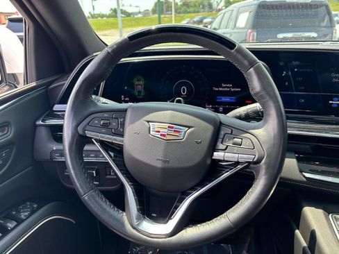 Used 2022 Cadillac Escalade Sport w/ Touring Package AWD/4WD image 15