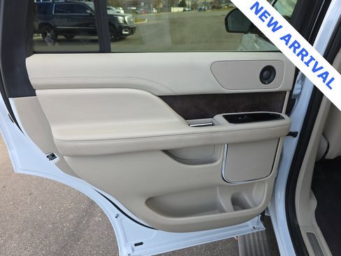Used 2020 Lincoln Navigator Reserve w/ Equipment Group 208A Reserve image 40