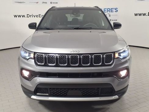 Used 2023 Jeep Compass Limited AWD/4WD image 2