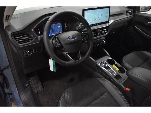 New 2025 Ford Escape SE image 12