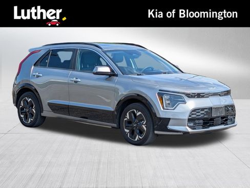 Certified 2024 Kia Niro Wave w/ Wave Preserve Package FWD image 1