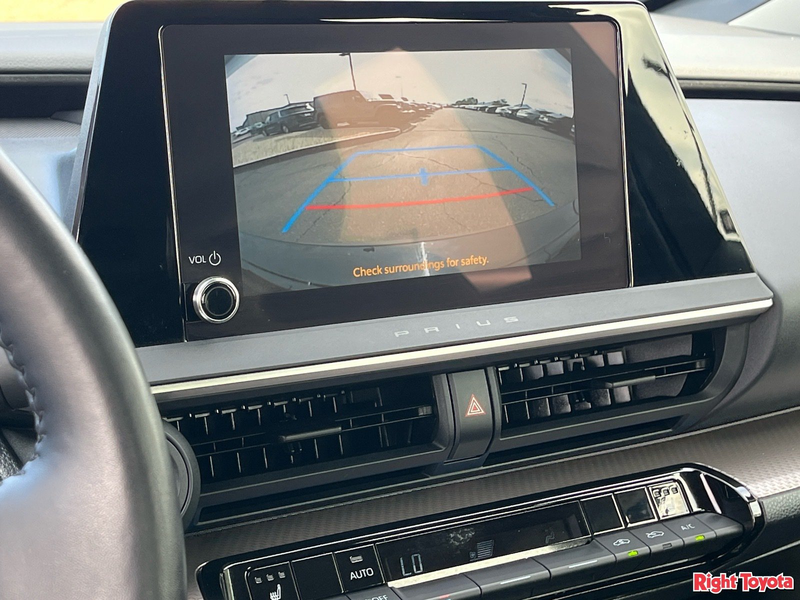 Certified 2024 Toyota Prius XLE FWD image 28